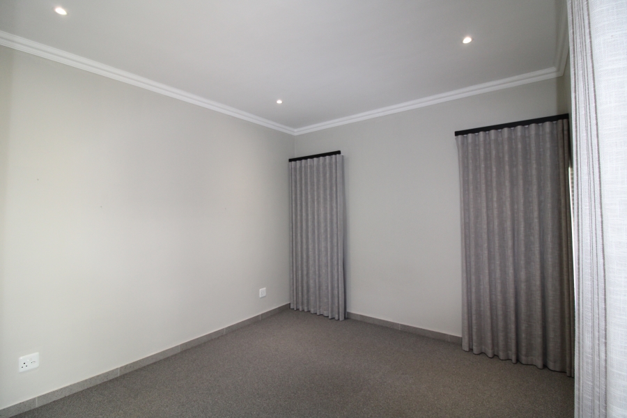 3 Bedroom Property for Sale in Blue Mountain Village Western Cape